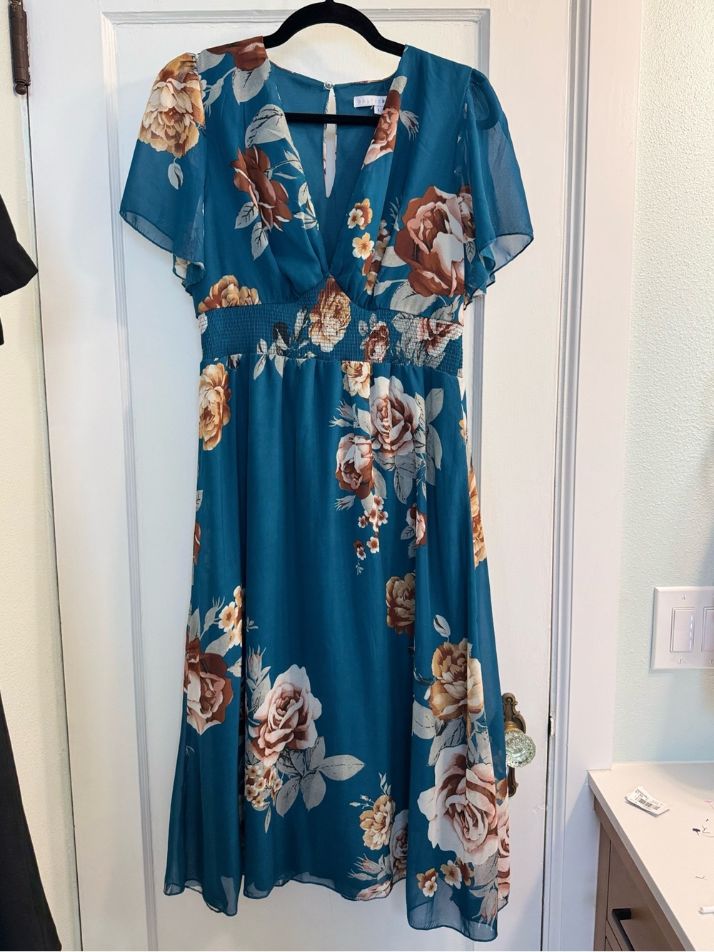 Baltic Born “Sarah” Floral Teal V-Neck Midi Dress with Flutter Sleeves size L